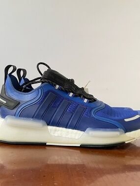 Adidas NMD_V3 Sneakers | US 8